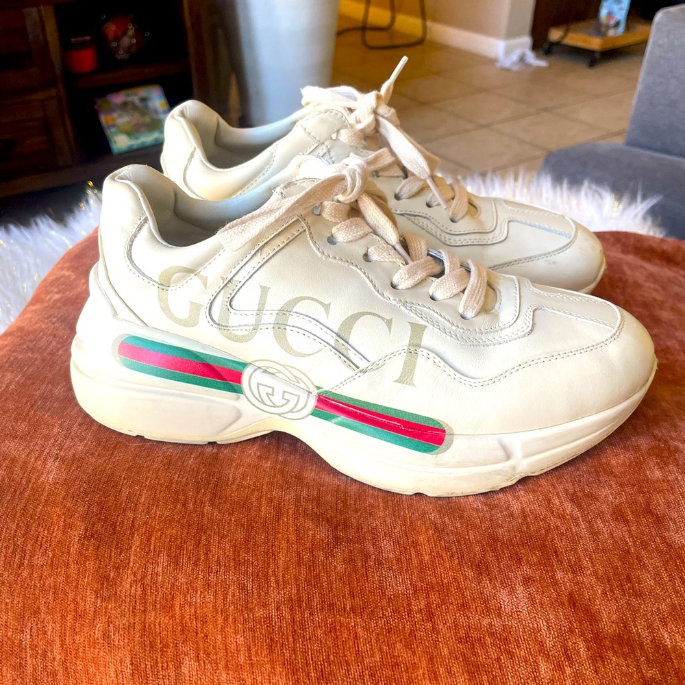 Authentic Gucci Logo leather sneakers.